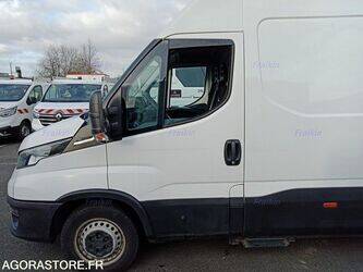 2019-iveco-35s14n-1404737-44938970