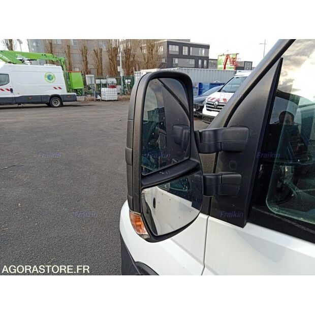 2019 Iveco 35S14N-44938973