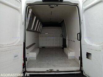 2019-iveco-35s14n-1404737-44938974