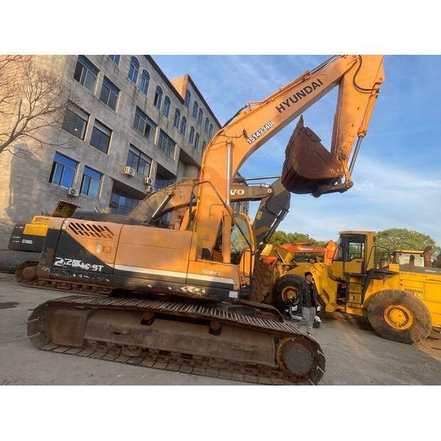 2022 Hyundai 225-9-44938984