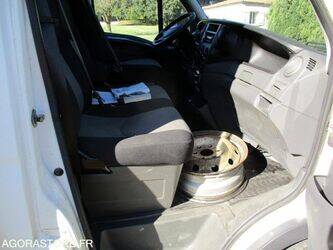 2013-iveco-daily-1404744-44939086