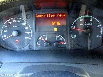 2013-iveco-daily-1404744-44939103