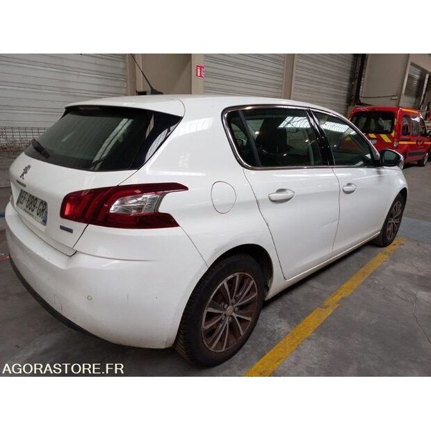 2016 بيجو 308-44939133