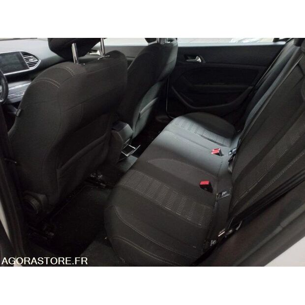 2016 بيجو 308-44939139