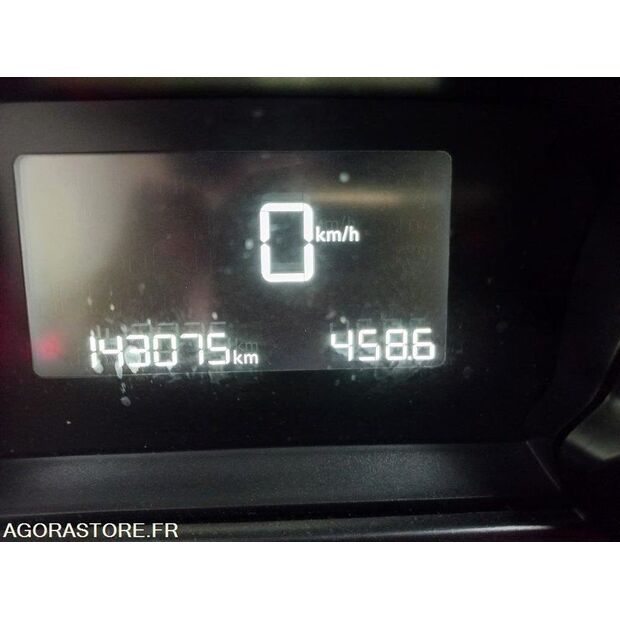 2016 بيجو 308-44939143