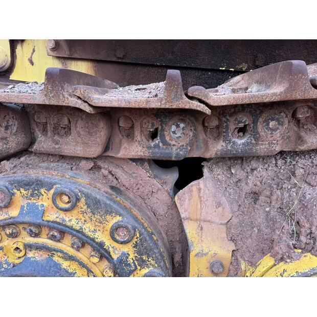 2018 Komatsu D375A-44939625