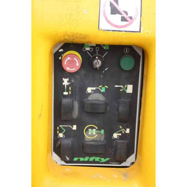 2005 Niftylift HR15NDE-44939739