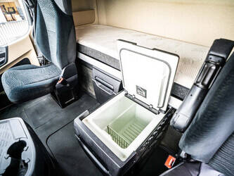 2019-mercedes-benz-actros-1848-ls-44939945