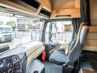 2019-mercedes-benz-actros-1848-ls-1404769-44939977