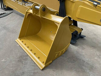 2025-caterpillar-323-ng-1404776-44940039