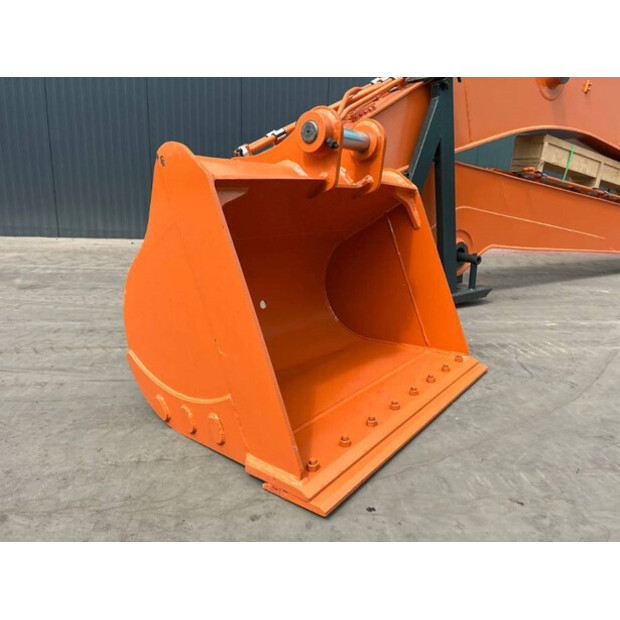 2025 Hitachi ZX210-44940218