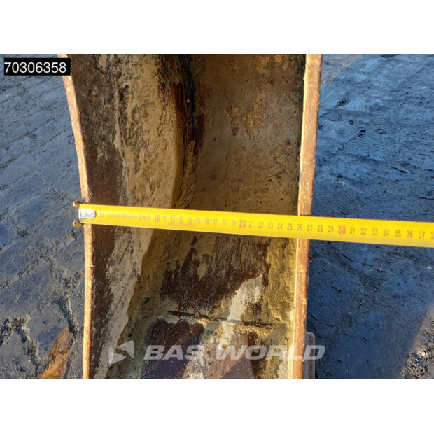 2024 Komatsu PC55MR-5E0-44940695