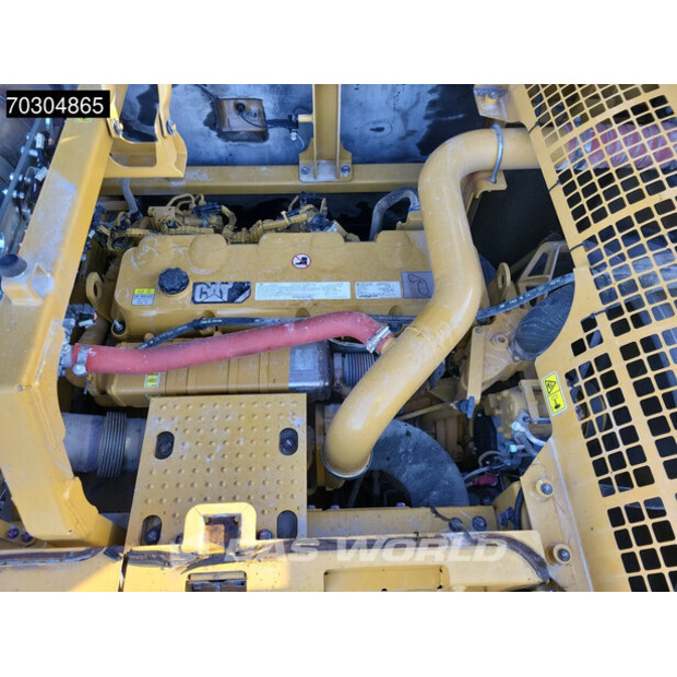 2018 Caterpillar 352F-44940763
