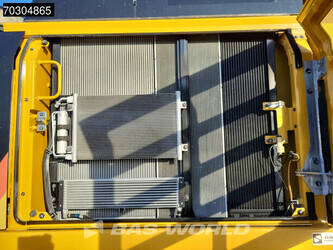 2018-caterpillar-352f-1404848-44940767