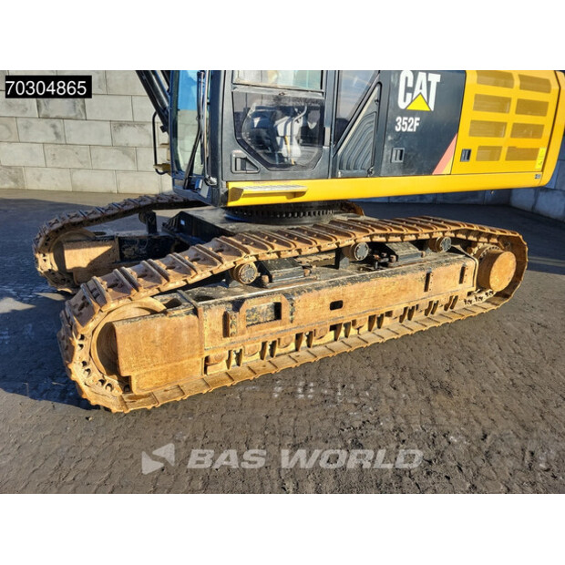 2018 Caterpillar 352F-44940773