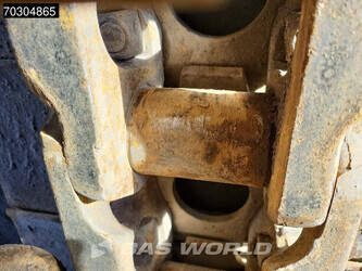 2018-caterpillar-352f-1404848-44940774