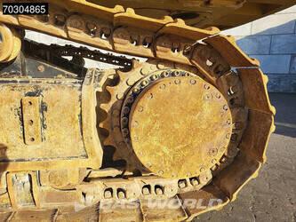 2018-caterpillar-352f-1404848-44940776