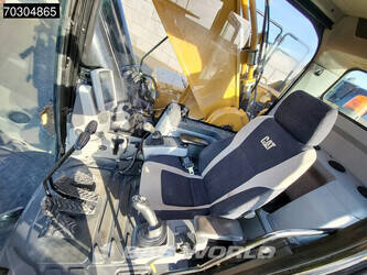 2018-caterpillar-352f-1404848-44940777