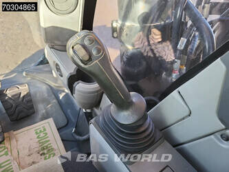 2018-caterpillar-352f-1404848-44940779