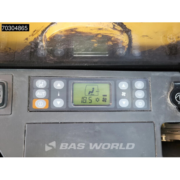 2018 Caterpillar 352F-44940781