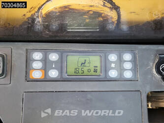 2018-caterpillar-352f-1404848-44940781