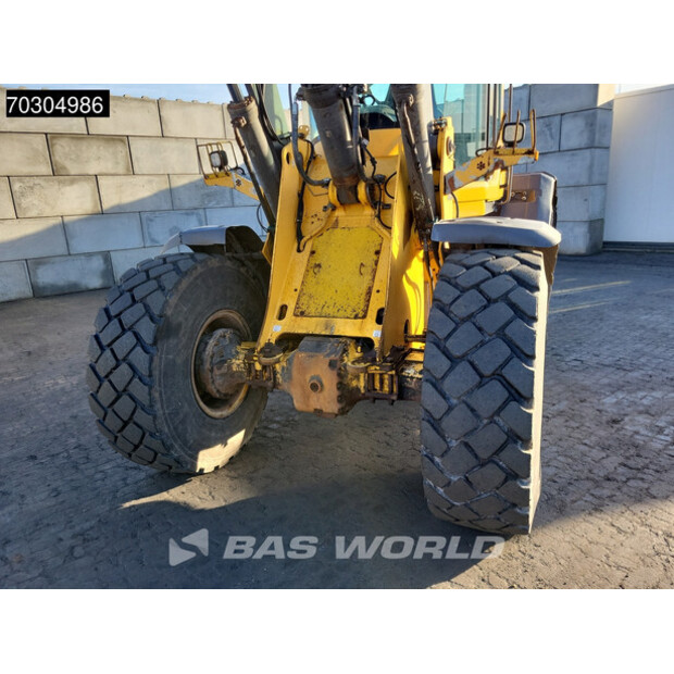 2013 فولفو L70G-44940892