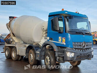 2017-mercedes-benz-arocs-3240-1404859-44940948