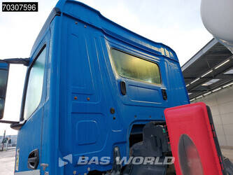 2017-mercedes-benz-arocs-3240-1404859-44940956