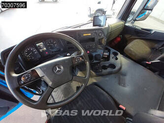 2017-mercedes-benz-arocs-3240-1404859-44940969