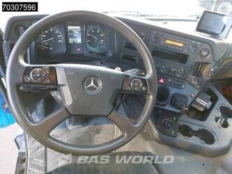 2017-mercedes-benz-arocs-3240-1404859-44940973