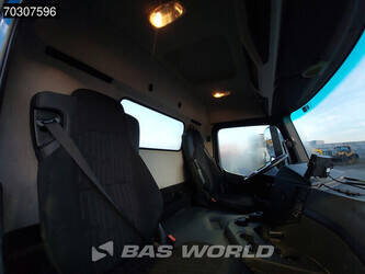 2017-mercedes-benz-arocs-3240-1404859-44940977