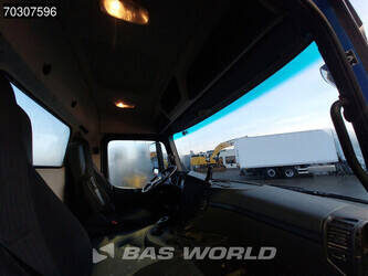 2017-mercedes-benz-arocs-3240-1404859-44940978