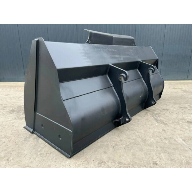 2025 Volvo L120G-44941750