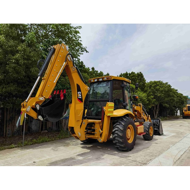 2022 كاتربيلر 420F-44942377