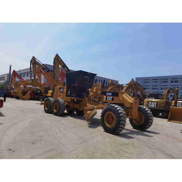 2022 Caterpillar 120H-44943580