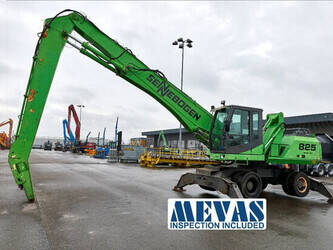 صورة ل حفارات المخلفات 2006 سينيبوجين 825M