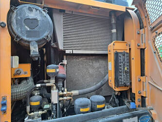 2018-hyundai-hw-140-44945230