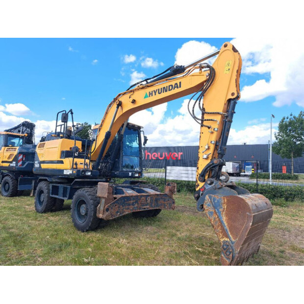 2018 Hyundai HW 140-44945235