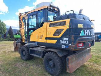 2018-hyundai-hw-140-44945237