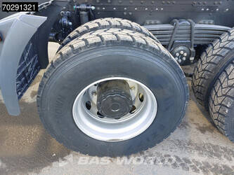 2025-man-tgs-33-400-44945382