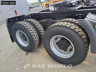 2025-man-tgs-33-400-1402680-44945411