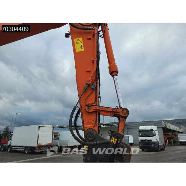 2015 Hitachi ZX210LC-5B-44945462