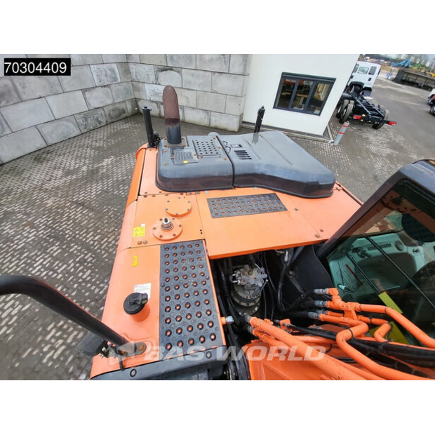 2015 Hitachi ZX210LC-5B-44945469