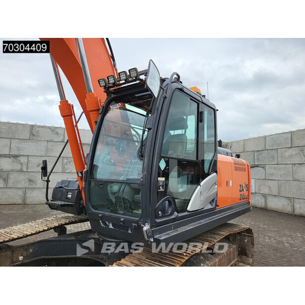 2015 Hitachi ZX210LC-5B-44945477