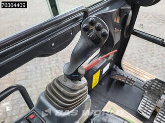 2015-hitachi-zx210lc-5b-1404852-44945484