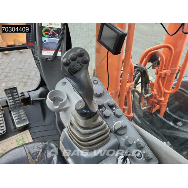 2015 Hitachi ZX210LC-5B-44945485