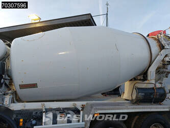 2017-mercedes-benz-arocs-3240-1404859-44945554