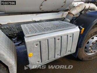 2017-mercedes-benz-arocs-3240-1404859-44945561