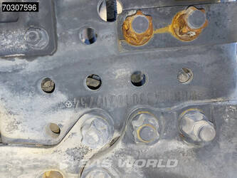 2017-mercedes-benz-arocs-3240-1404859-44945580