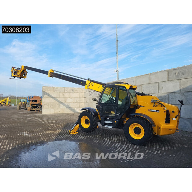 2018 جيه سي بي 540-140-44945810